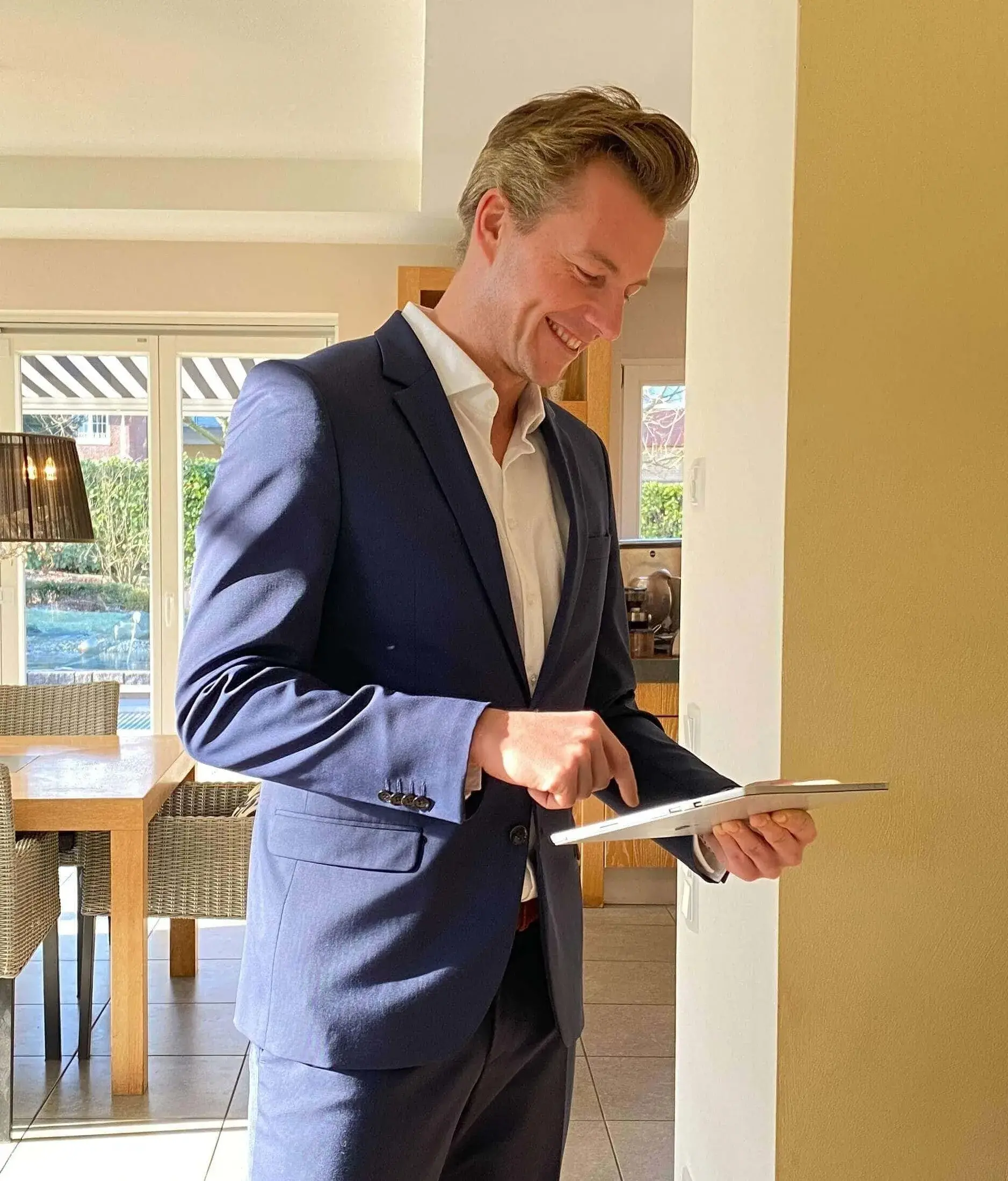 CHRISTIAN HELLMANN Real Estate | Ihr Immobilienmakler aus Düsseldorf - Düsseldorf